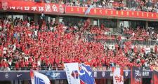 开云体育在线-关于国内足球联赛第一轮战罢,球迷目不暇接的信息