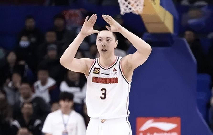 广东队在关键时刻紧咬对手，最终破局获胜的简单介绍