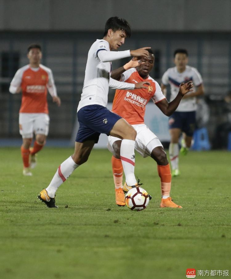 深圳佳兆业主场不敌对手,遭遇两连败局面严峻 深圳佳兆业主场不敌对手,遭遇两连败局面严峻