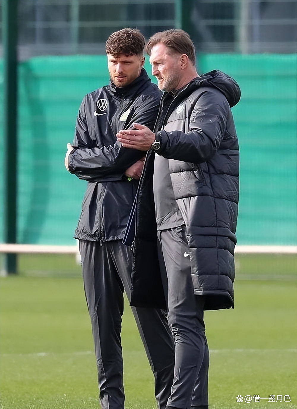 沃尔夫斯堡主场不敌多特蒙德,战绩稍显不佳的简单介绍 沃尔夫斯堡主场不敌多特蒙德,战绩稍显不佳的简单介绍