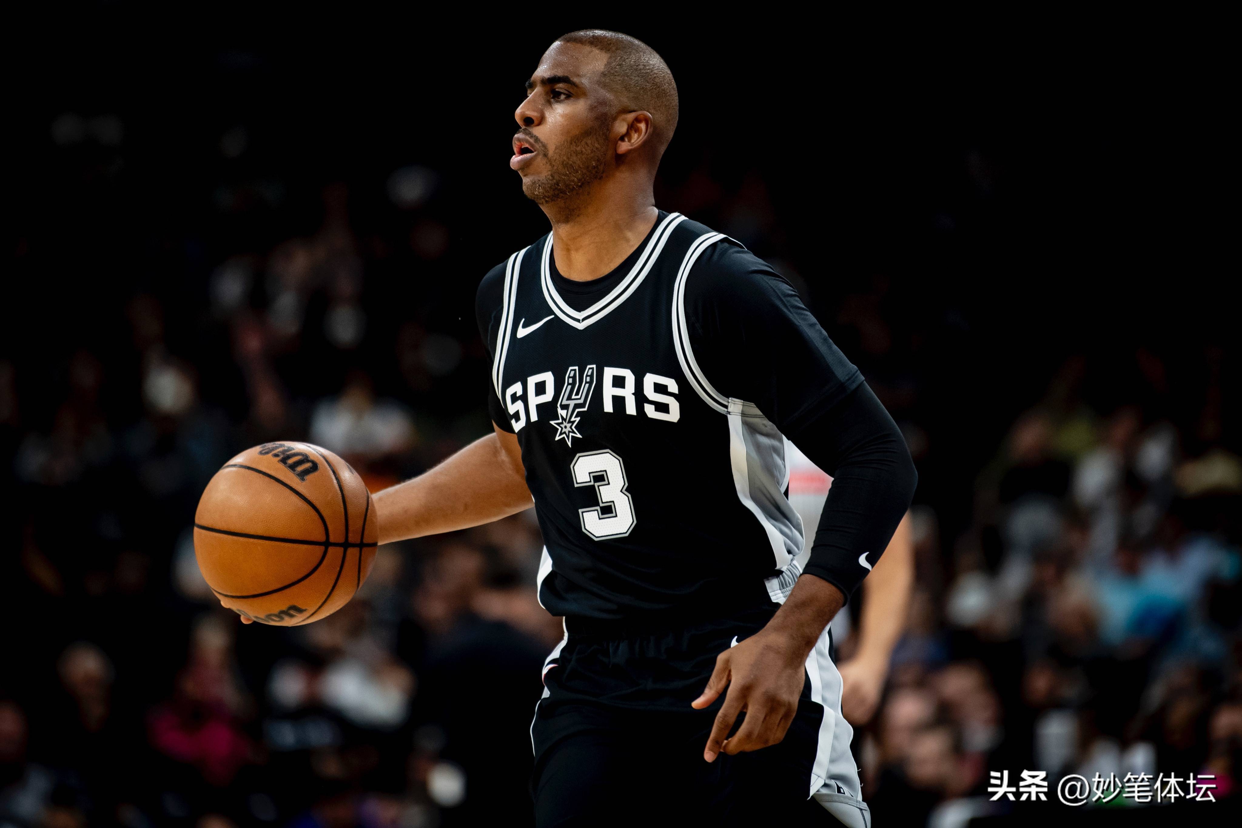 湖人赢得大胜,横扫马刺 湖人赢得大胜,横扫马刺