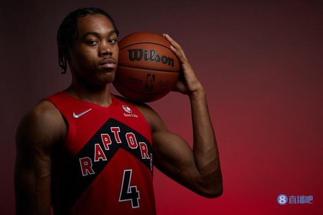 控卫高歌猛龙主场77胜 控卫高歌猛龙主场77胜