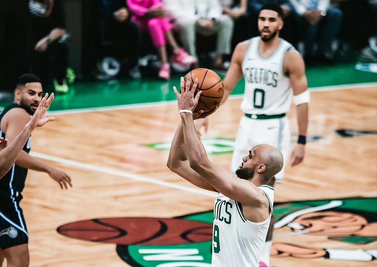 热火客场大胜凯尔特人 热火客场大胜凯尔特人