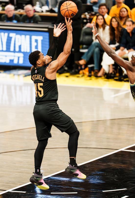 关于德国男篮轻取法国男篮,米切尔惊艳世界的信息 关于德国男篮轻取法国男篮,米切尔惊艳世界的信息