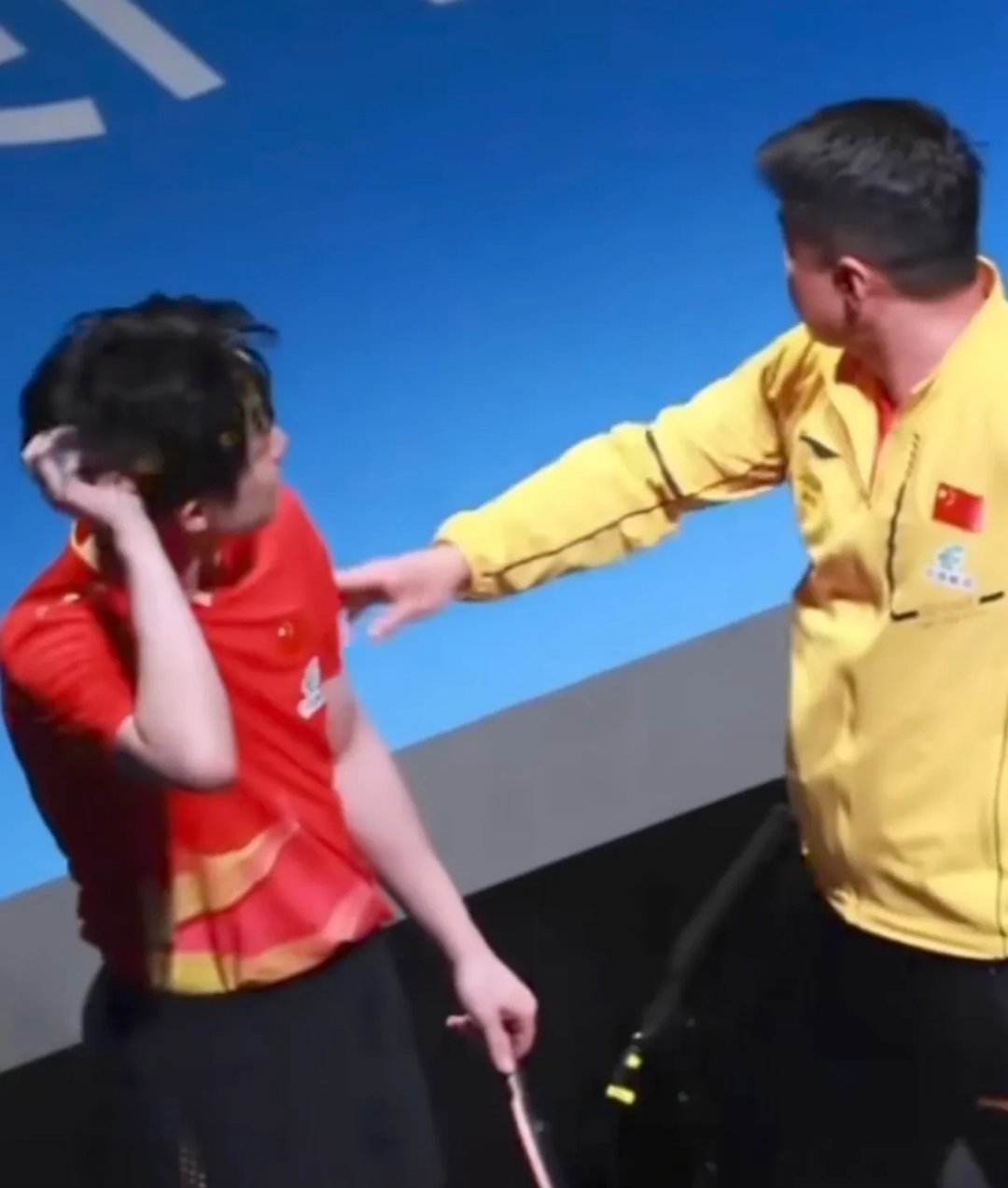 瑞典乒乓球队碾压英国乒乓球队,王皓送出助攻 瑞典乒乓球队碾压英国乒乓球队,王皓送出助攻