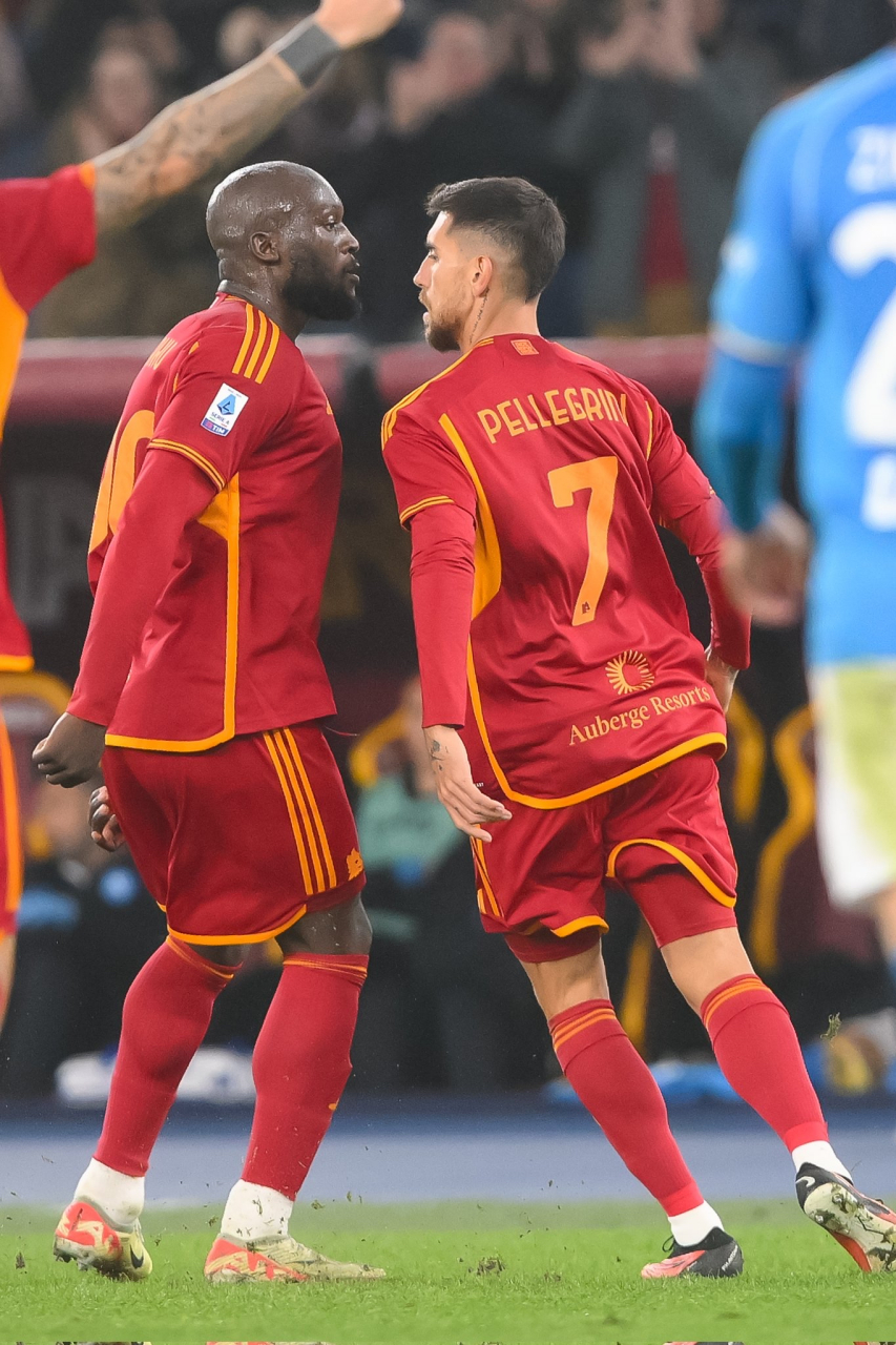 卡尔德拉上演绝杀,帮助那不勒斯取得关键胜利 卡尔德拉上演绝杀,帮助那不勒斯取得关键胜利