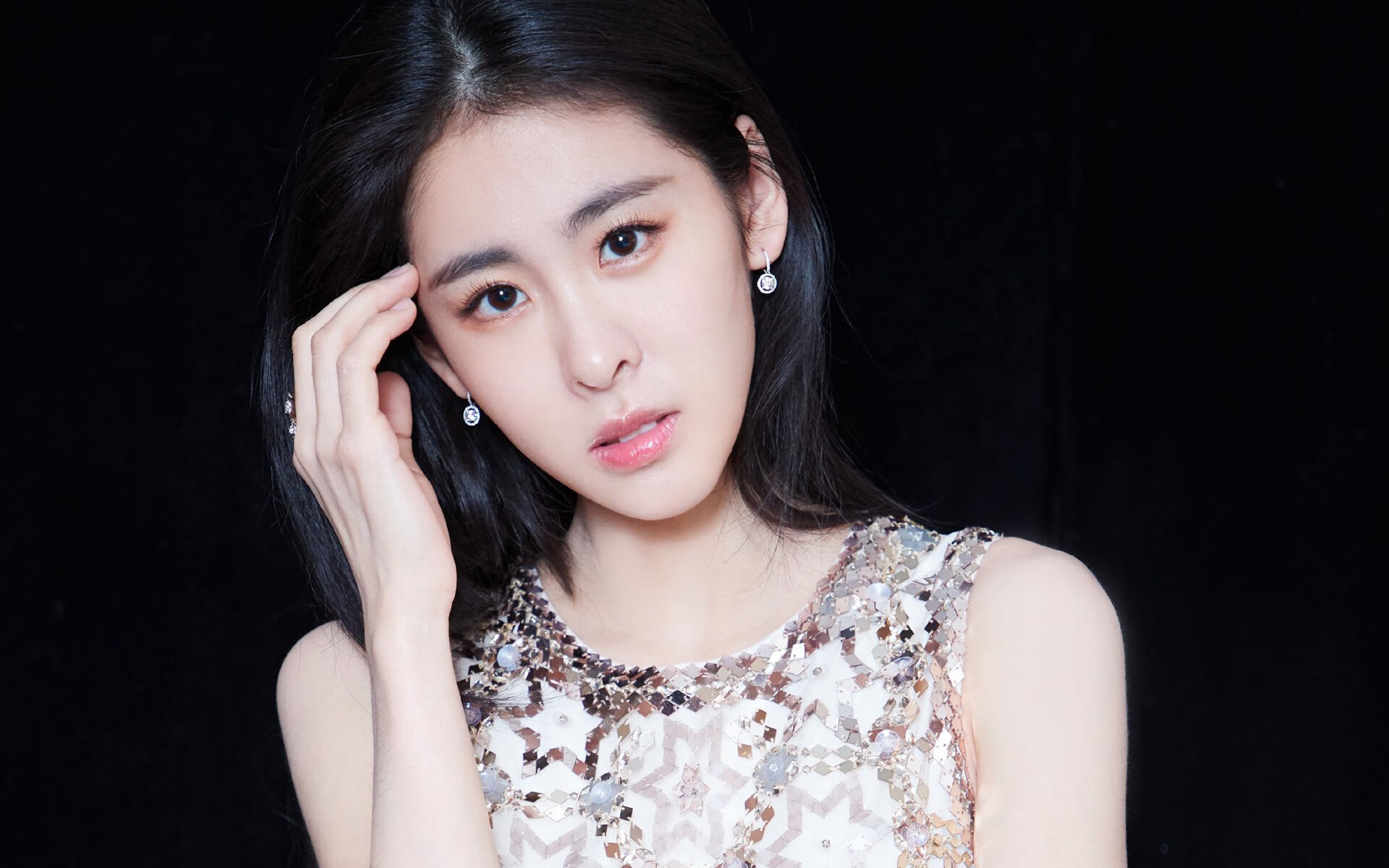 西决生死战焦点战，猛龙最后时刻绝地反击，惊险击败灰熊晋级总决赛