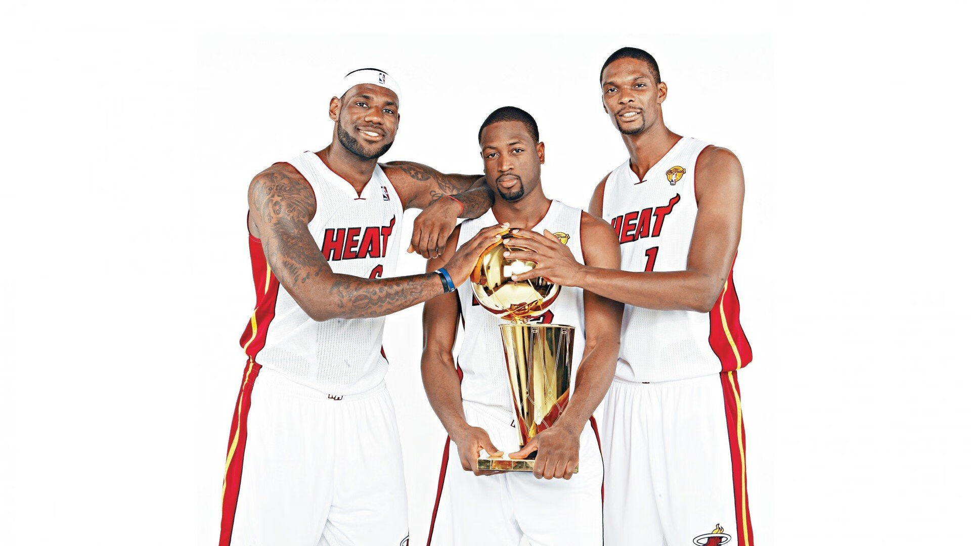 冰岛奇迹再现!史诗之夜托尼攻防两端统治击溃美国